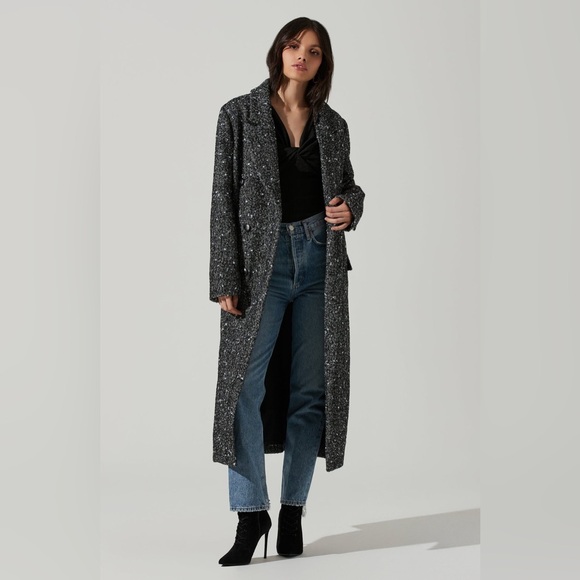 Astr Jackets & Blazers - NWT ASTR The Label Morana Oversized Boucle Coat